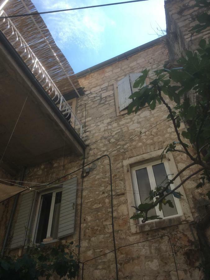 Hvar Piazza Apartment Хвар Экстерьер фото