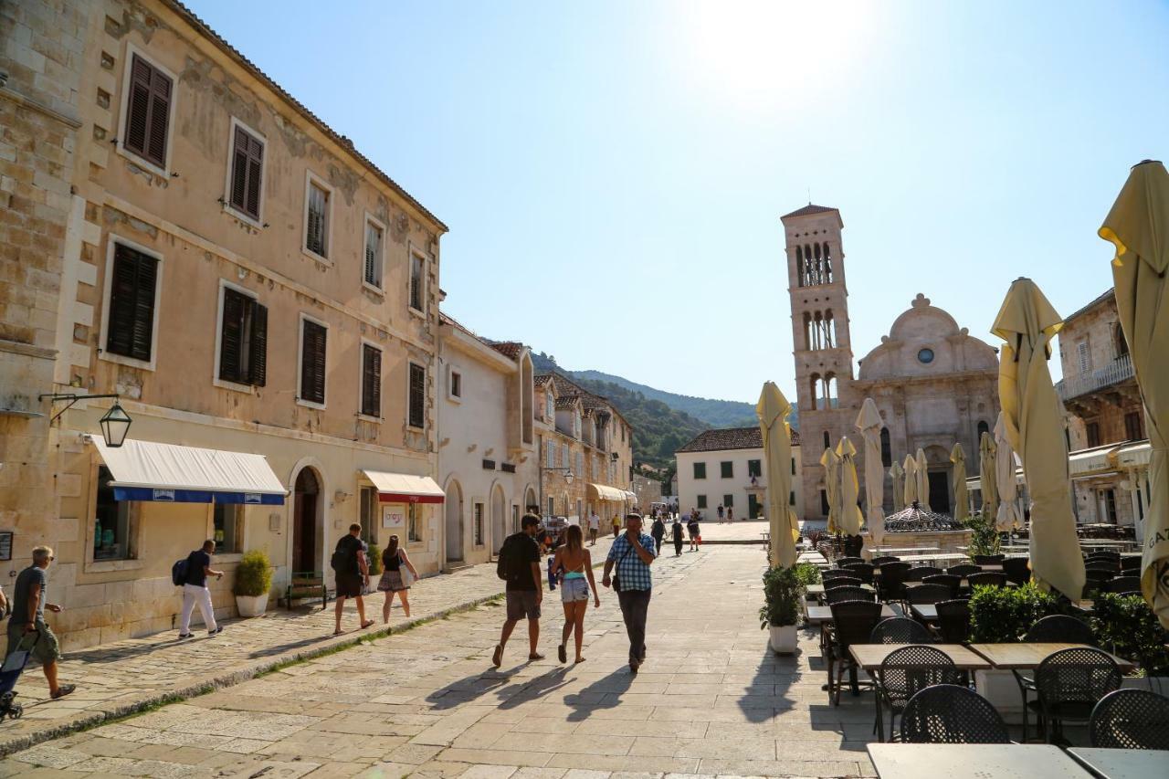 Hvar Piazza Apartment Хвар Экстерьер фото